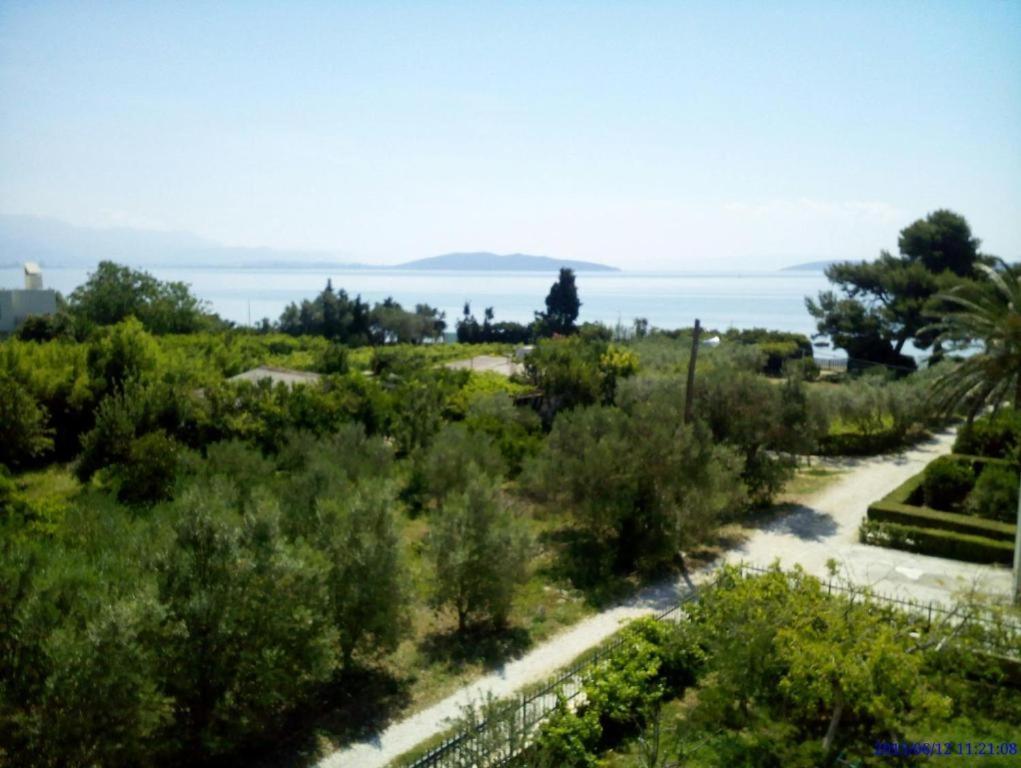 Joseph'S Apartments By The Sea Kaštela Exterior foto